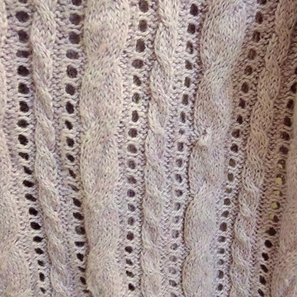 American Eagle Sweater Women Lilac, Knit, 3/4 sleeves and Scoop Neck Size XS - Picture 8 of 10